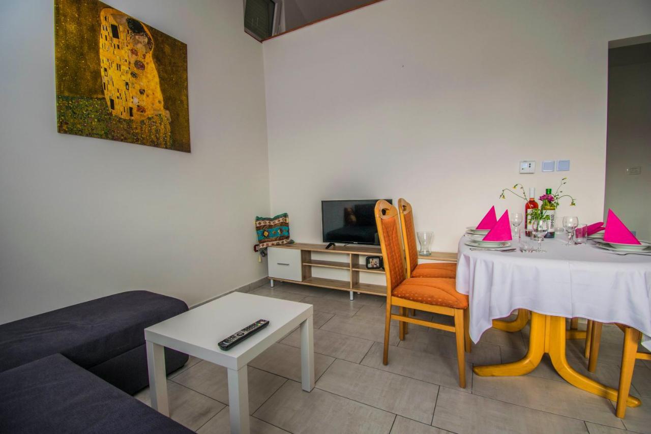 Apartments Relax Near Opatija Exterior photo