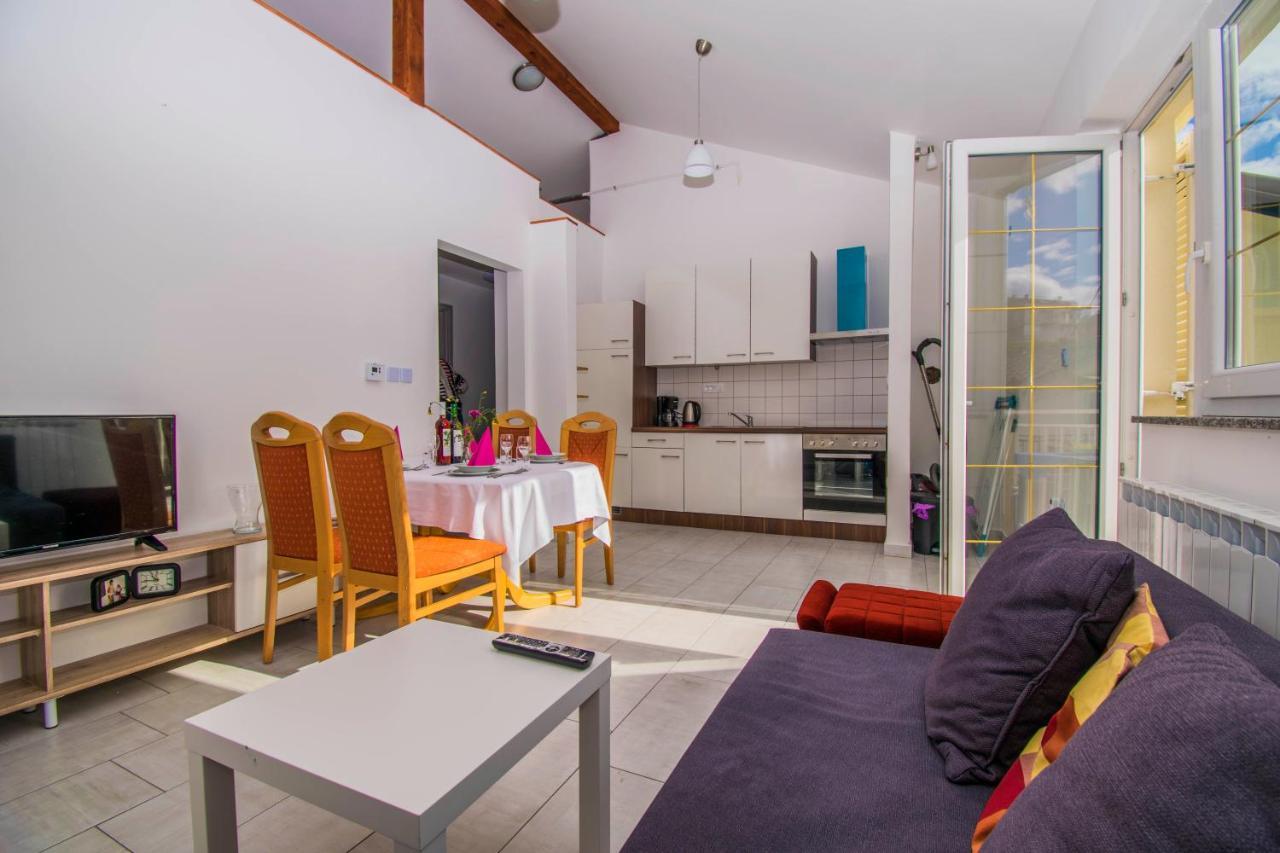 Apartments Relax Near Opatija Exterior photo